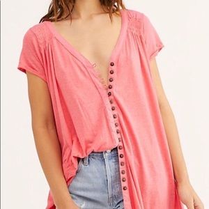 Lightweight, loosefit blouse styles great with shorts or over a swimsuit!